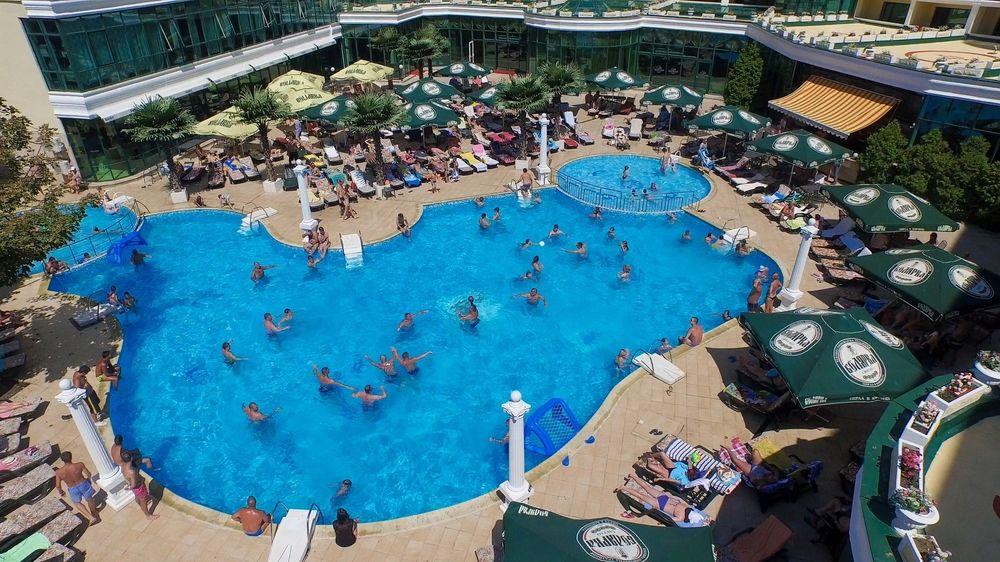 Planeta Hotel & Aquapark Free Beach Access Sluneční pobřeží Exteriér fotografie The swimming pool at the hotel