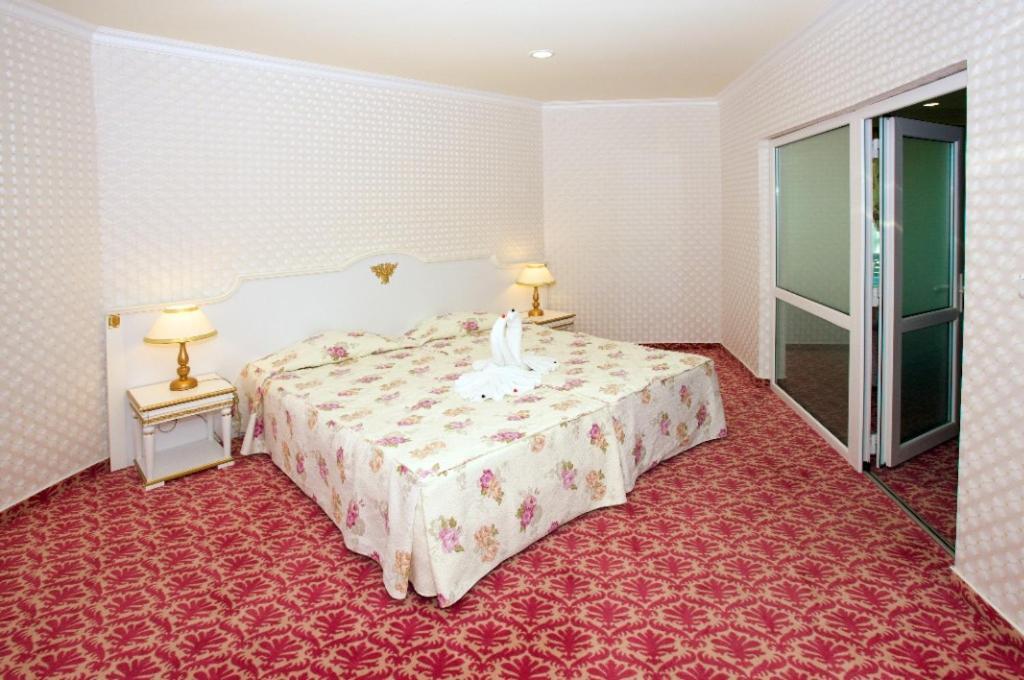 Planeta Hotel & Aquapark Free Beach Access Sluneční pobřeží Exteriér fotografie A room at the hotel