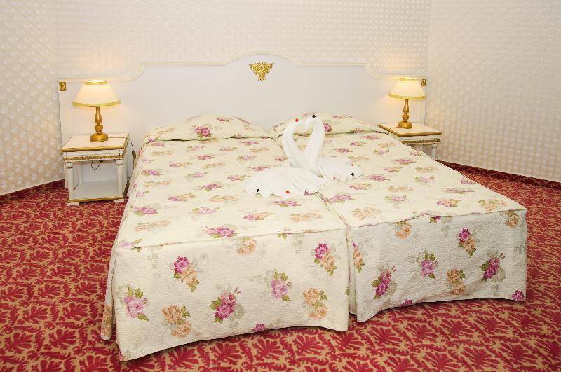 Planeta Hotel & Aquapark Free Beach Access Sluneční pobřeží Exteriér fotografie A bed with a bedsheet